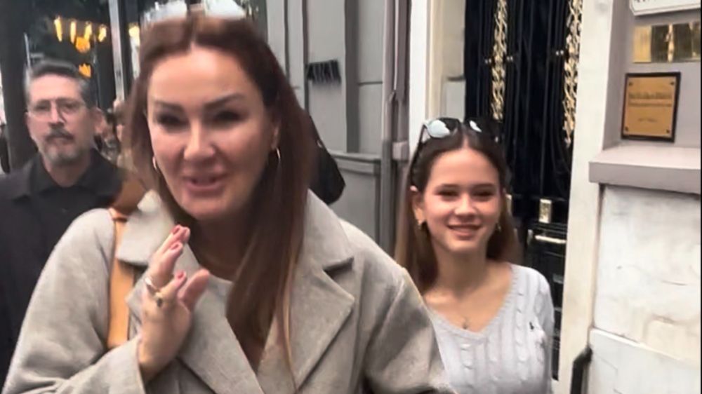 Pınar Altuğ’un kızı Su yapmak istediği mesleği açıkladı!