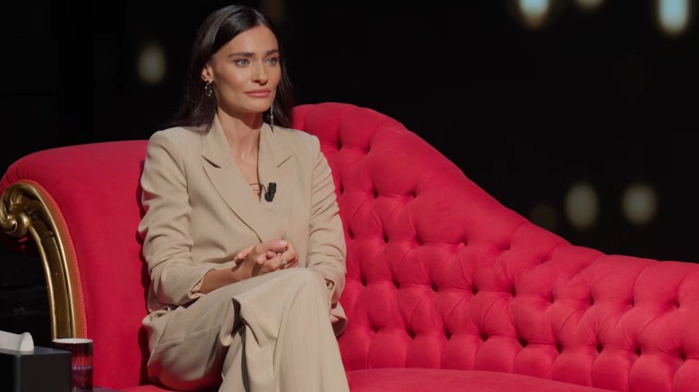 Saadet Işıl Aksoy: Güzelliğimi kapatmaya çalıştım