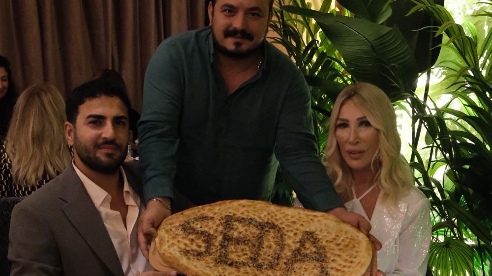 Seda Sayan’dan dostuna destek ziyareti!