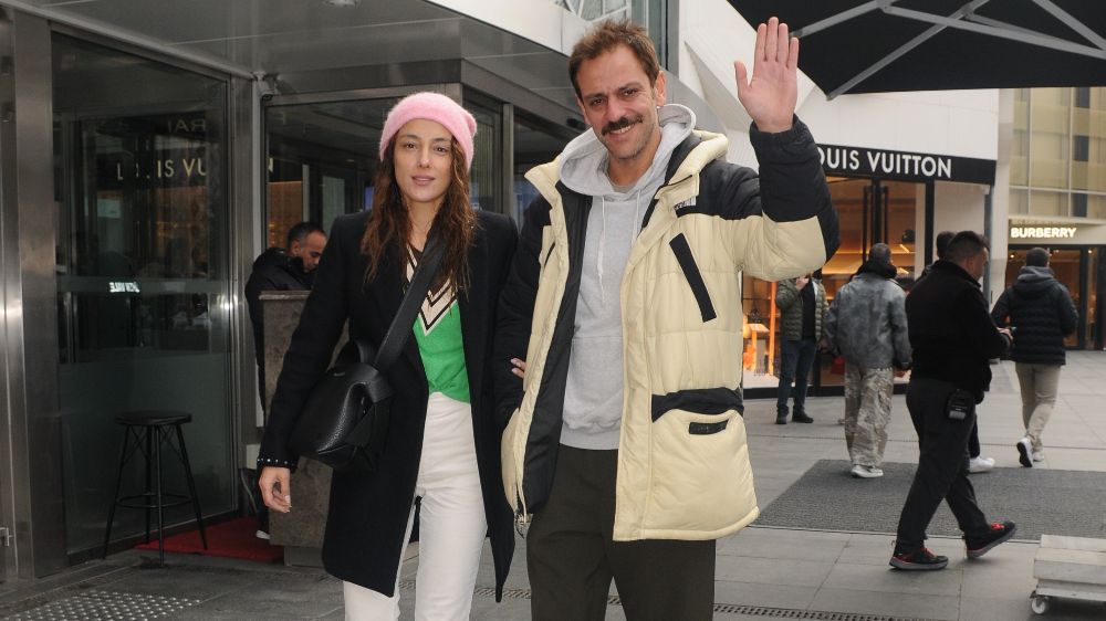 Cansu Tosun ve Erkan Kolçak Köstendil'in AVM tarzı