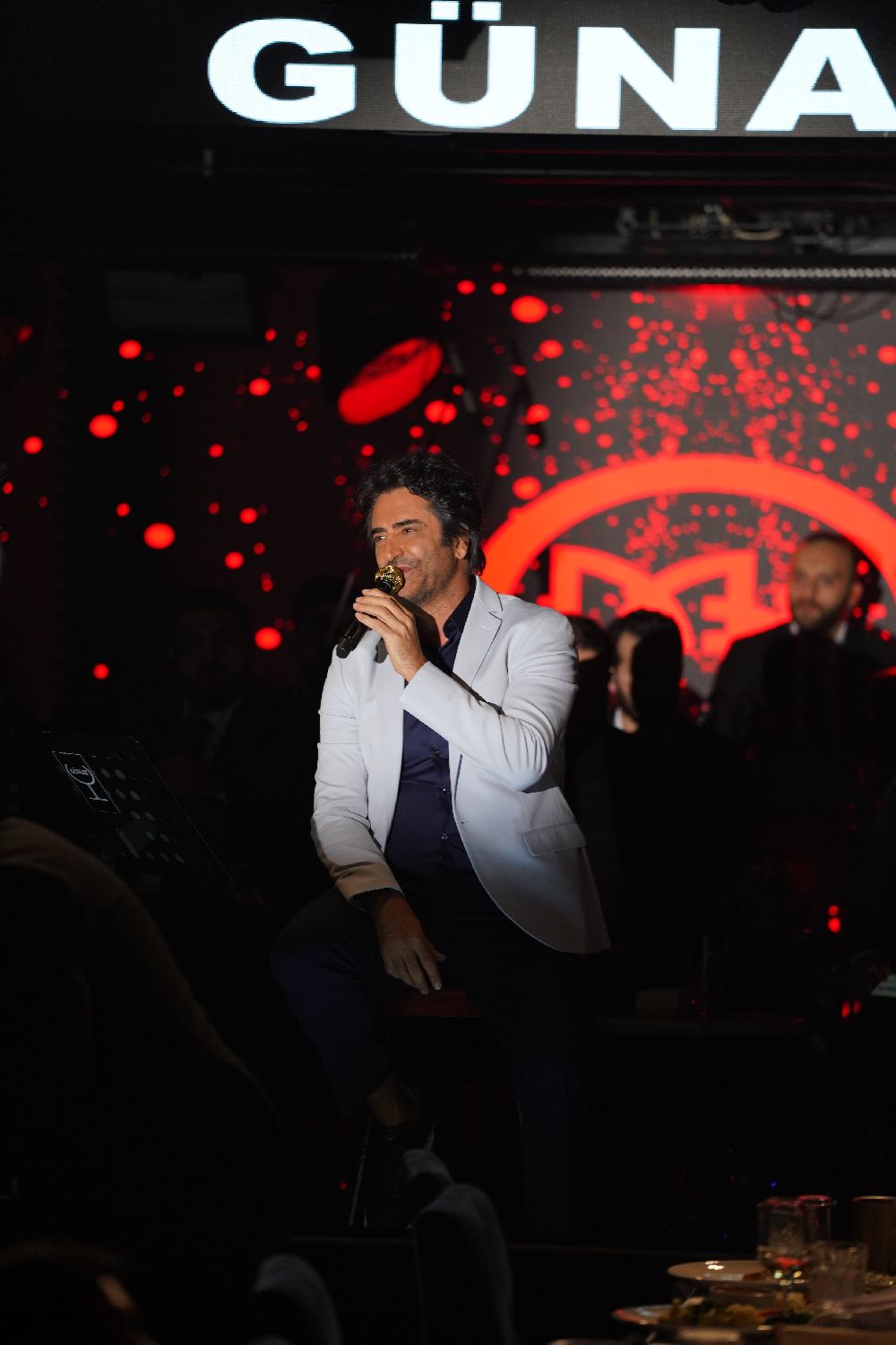 Mahsun Kırmızıgül’den fırtına gibi şov