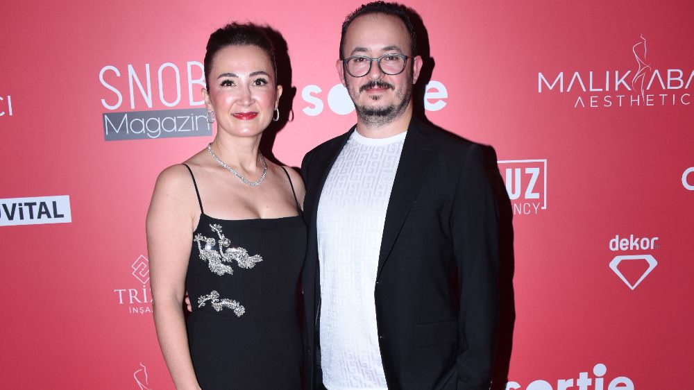 Malik Abacı Snob Magazin'in yeni yıl davetine eşi Mehtap Abacı ile katıldı