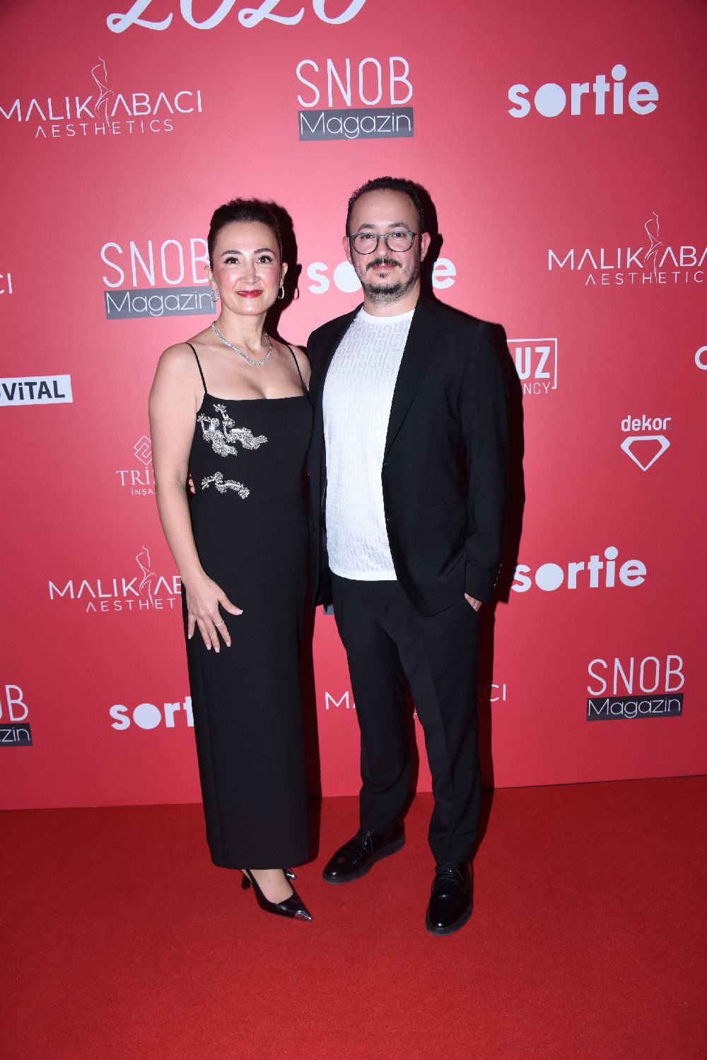 Malik Abacı Snob Magazin'in yeni yıl davetine eşi Mehtap Abacı ile katıldı
