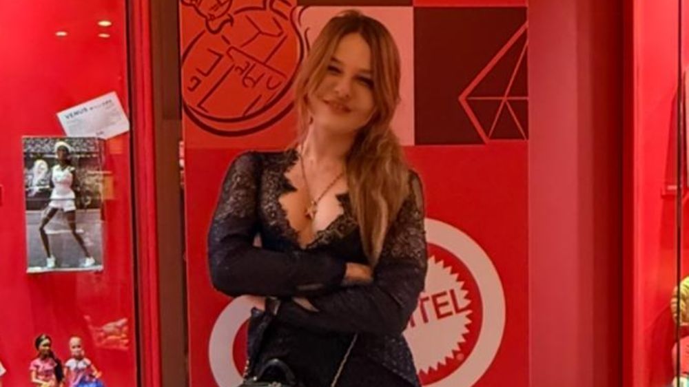 Naz Elmas Oyuncak Müzesi’nde neşesiyle göz doldurdu