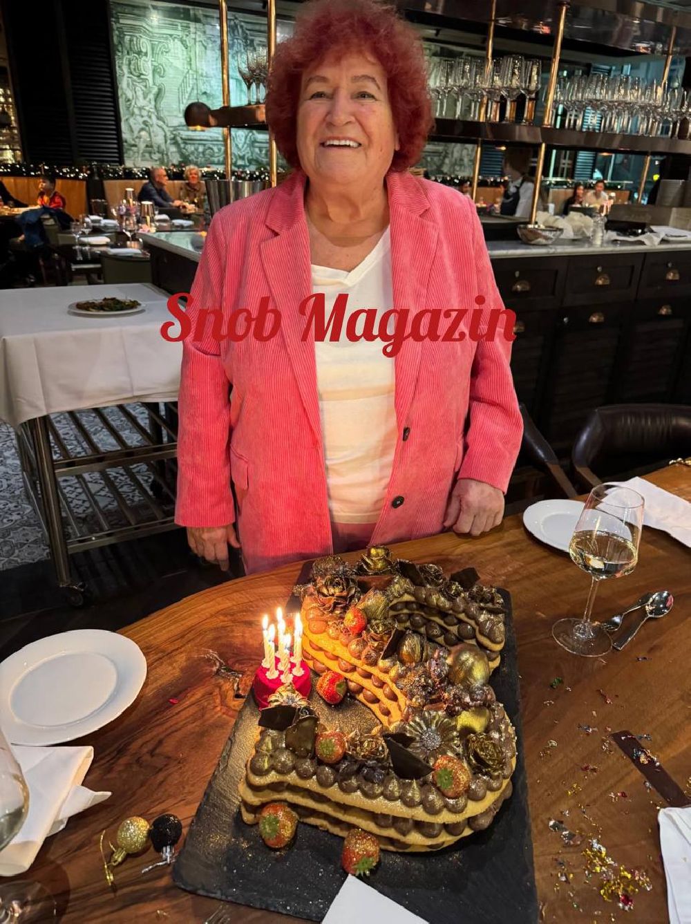 Selda Bağcan'a Almanya'da sürpriz doğum günü