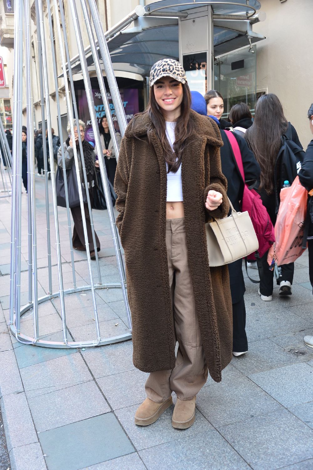 Selin Soydan dizi için at binme eğitimi aldı