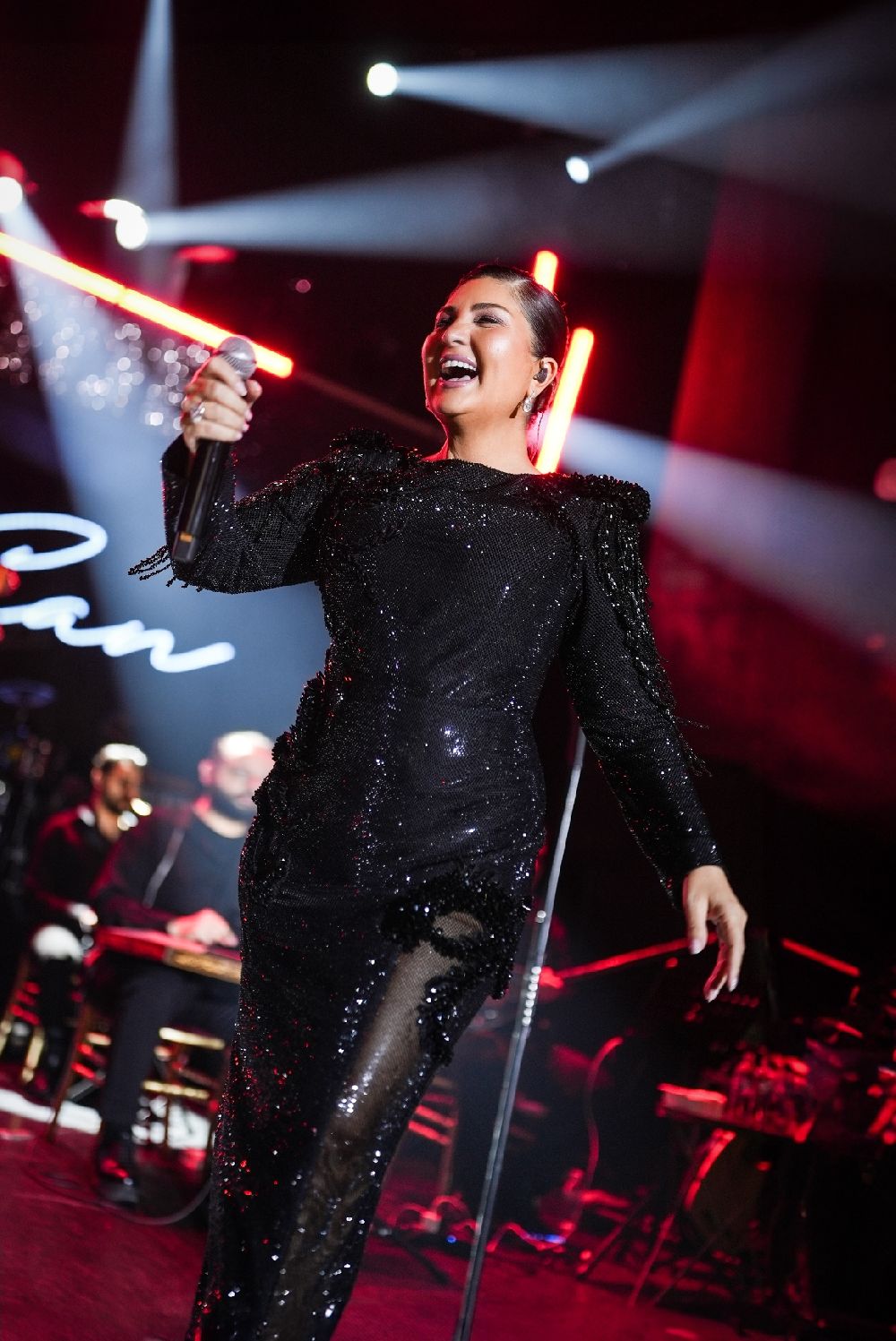 Sibel Can’a altın plak!