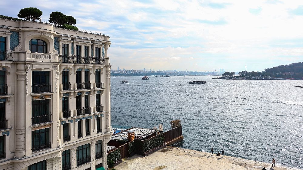 The Wings Hotels teraslarında Boğaz manzaralı bir gastronomi deneyimi