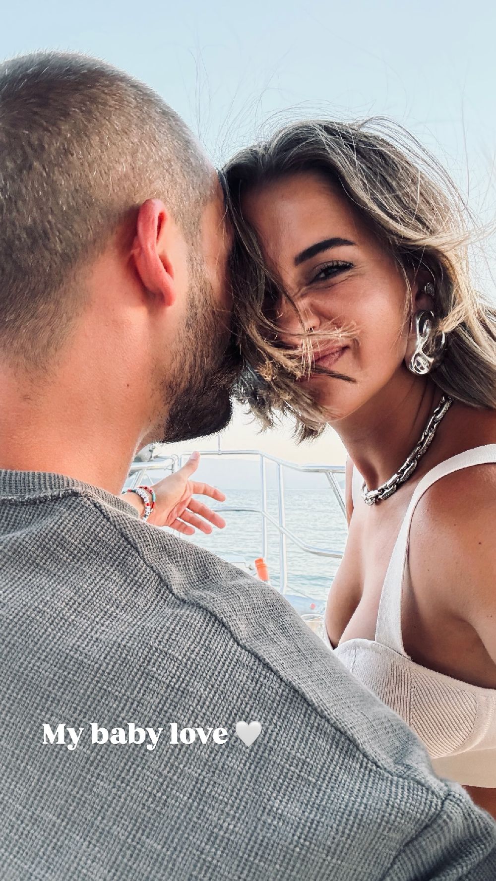 Ünlü isim Buse Terim aşkını ilan etti