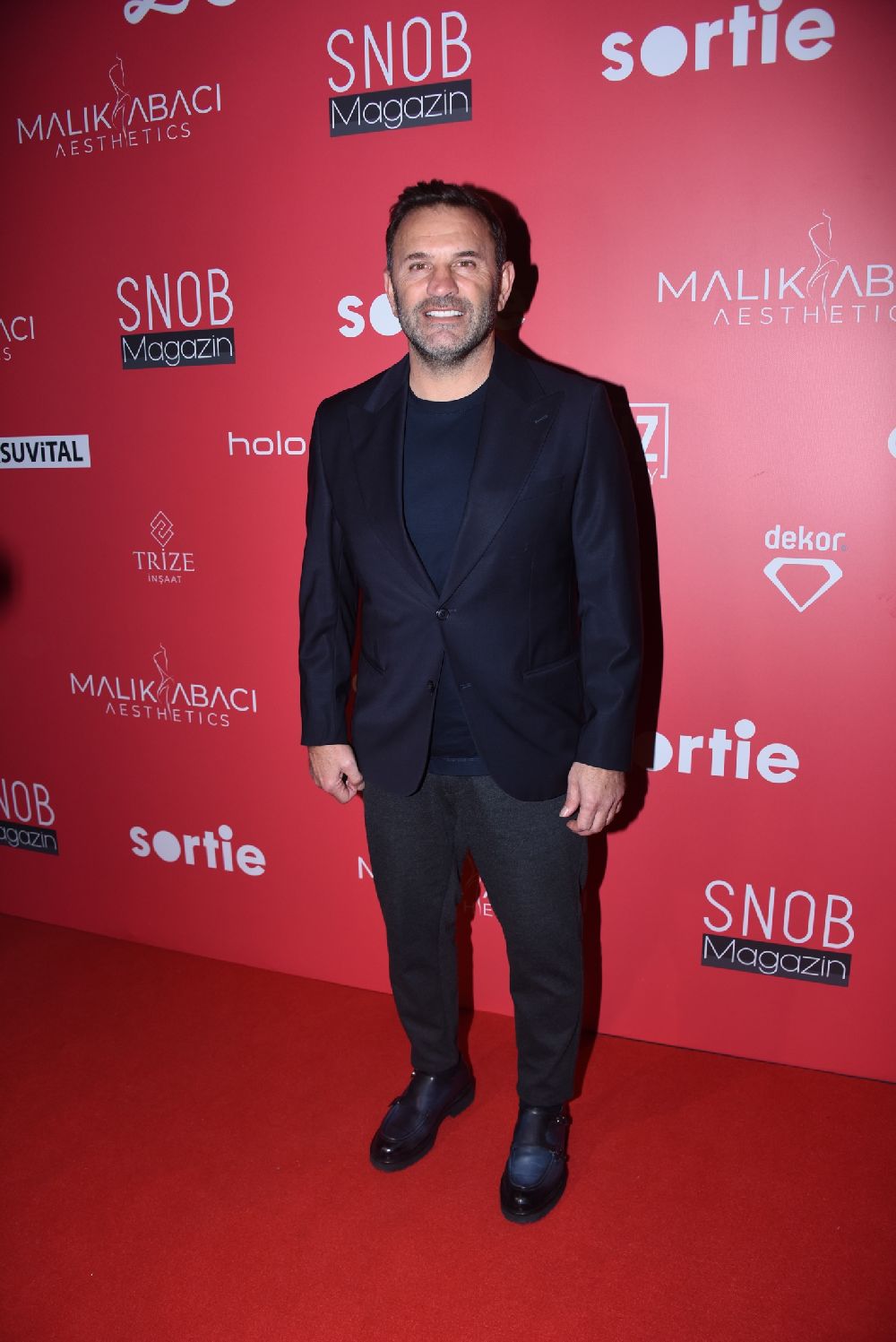 Ünlü isimler Snob Magazin'in yeni yıl partisine akın etti