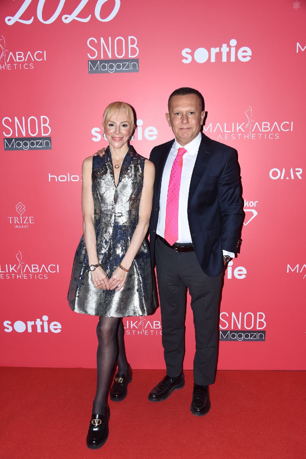 Ünlü isimler Snob Magazin'in yeni yıl partisine akın etti