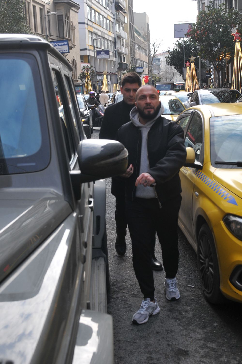 Berkay milyonluk aracıyla dikkat çekti