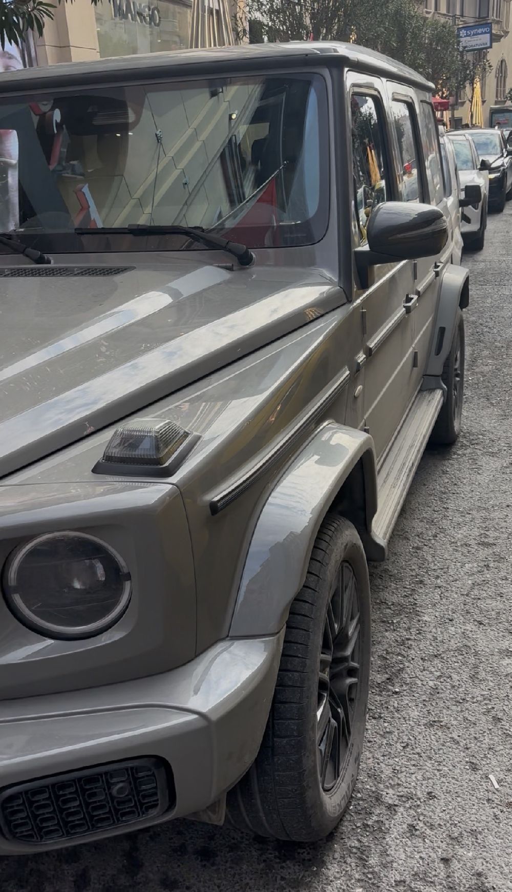 Berkay milyonluk aracıyla dikkat çekti