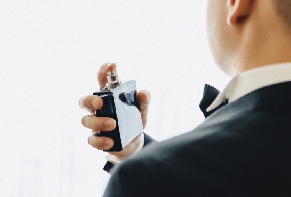 Bir Parfümden Fazlası: Versace Eros'un Büyüleyici Dünyası