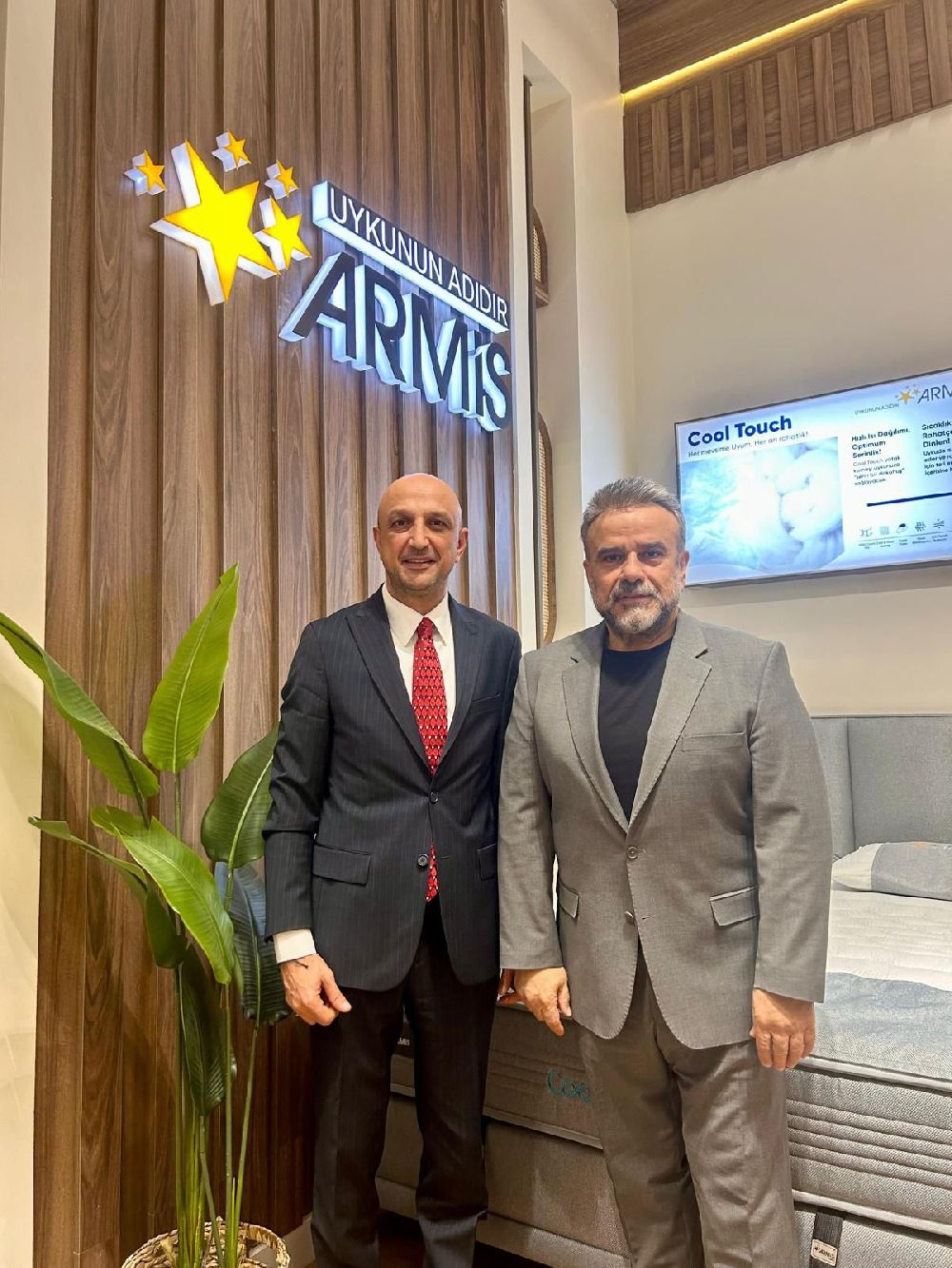 Bülent Serttaş reklam yüzü olmaya devam edecek