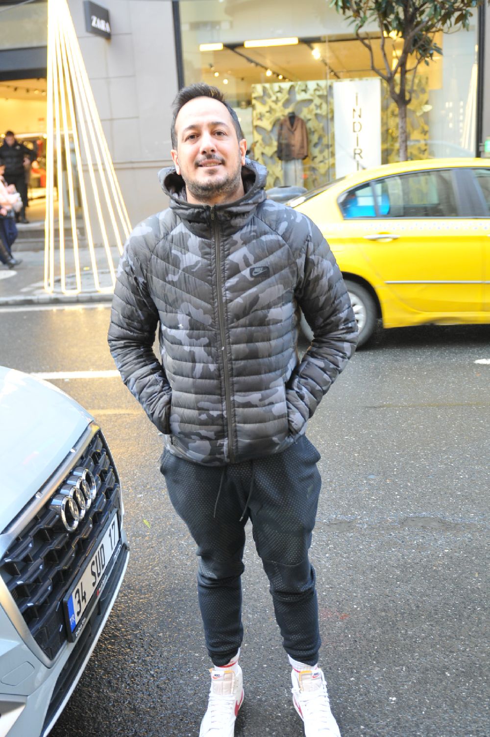 Sarp Apak'ın komedi talebi