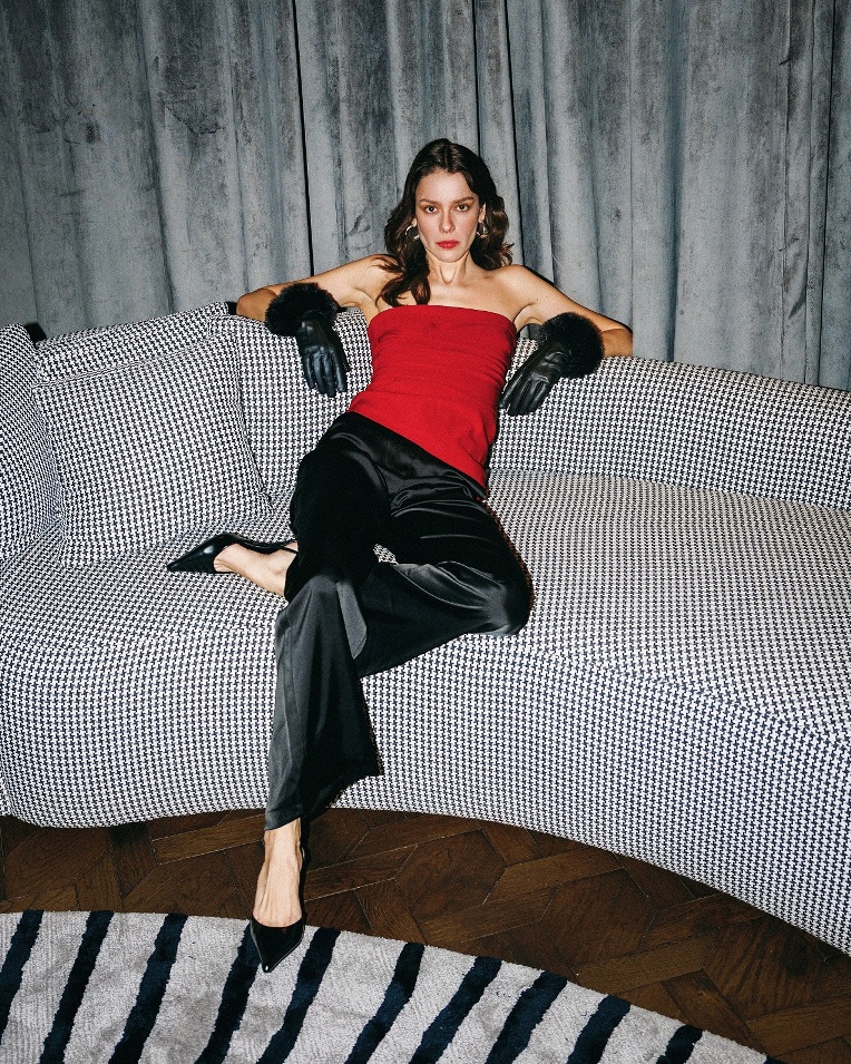 Sevgililer Günü’nde zarafetin, ışıltının ve cesur dokunuşların buluştuğu an