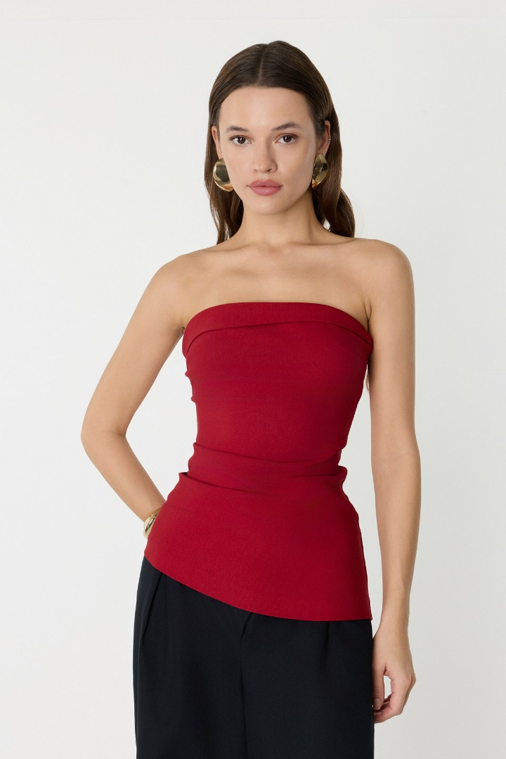 Sevgililer Günü’nde zarafetin, ışıltının ve cesur dokunuşların buluştuğu an