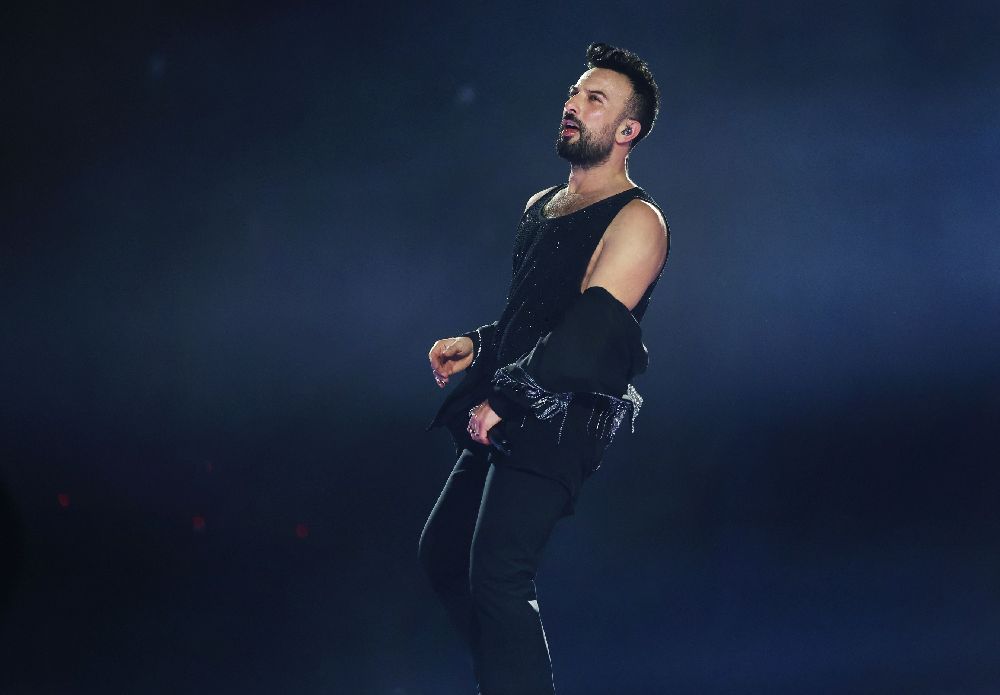 Tarkan gündeme oturdu