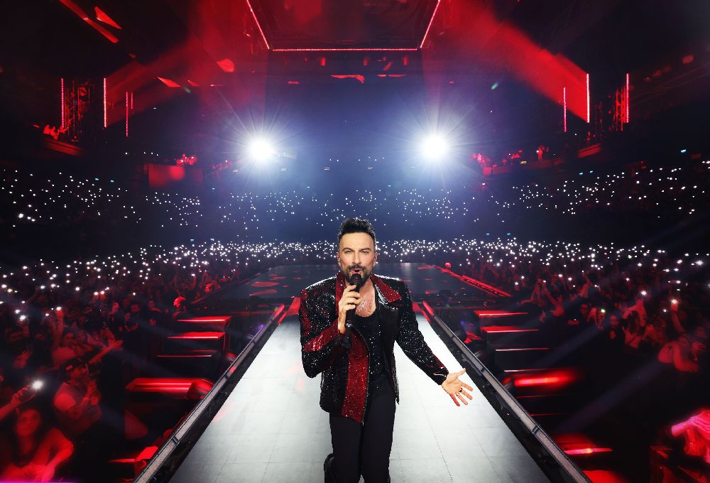 Tarkan gündeme oturdu