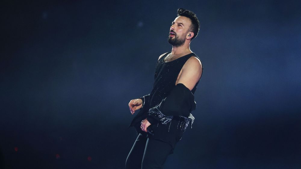 Tarkan gündeme oturdu