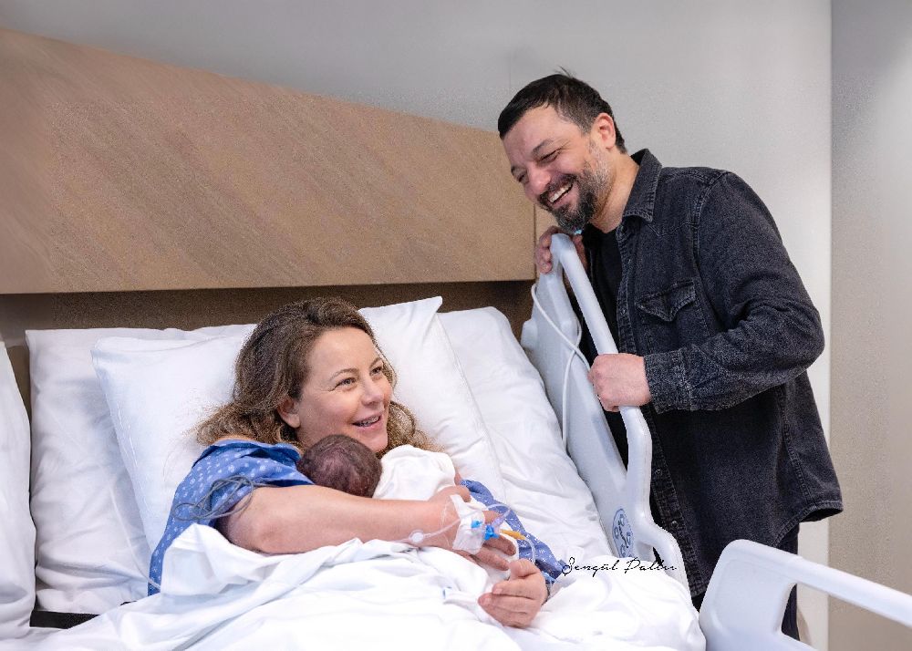 Vildan Atasever ve Mehmet Erdem anne-baba oldu