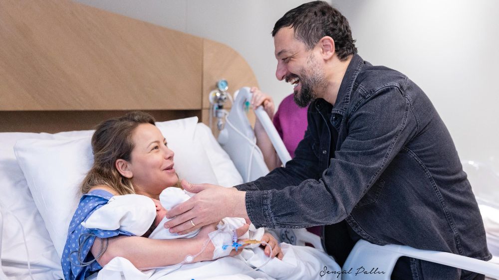 Vildan Atasever ve Mehmet Erdem anne-baba oldu