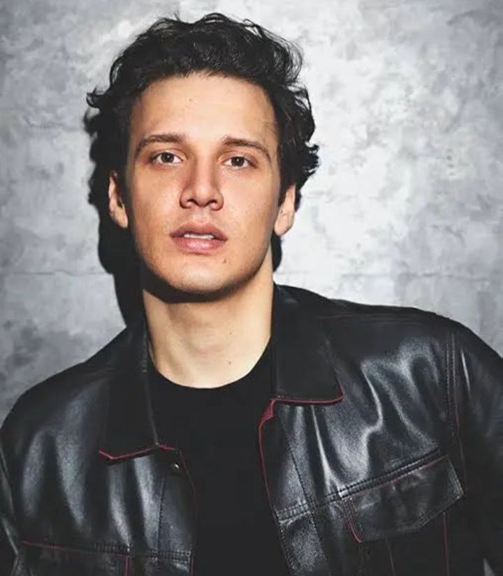 Edis hakkında yakalama kararı çıkarıldı