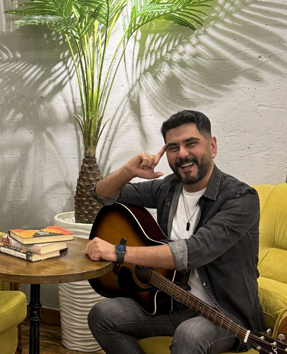 Ertuğrul Kiraz ‘Adı Aşk Soyadı Evlilik’ şarkısıyla geliyor