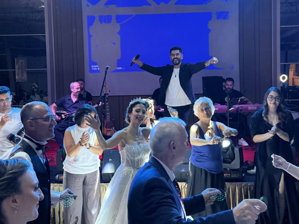 Ertuğrul Kiraz ‘Adı Aşk Soyadı Evlilik’ şarkısıyla geliyor