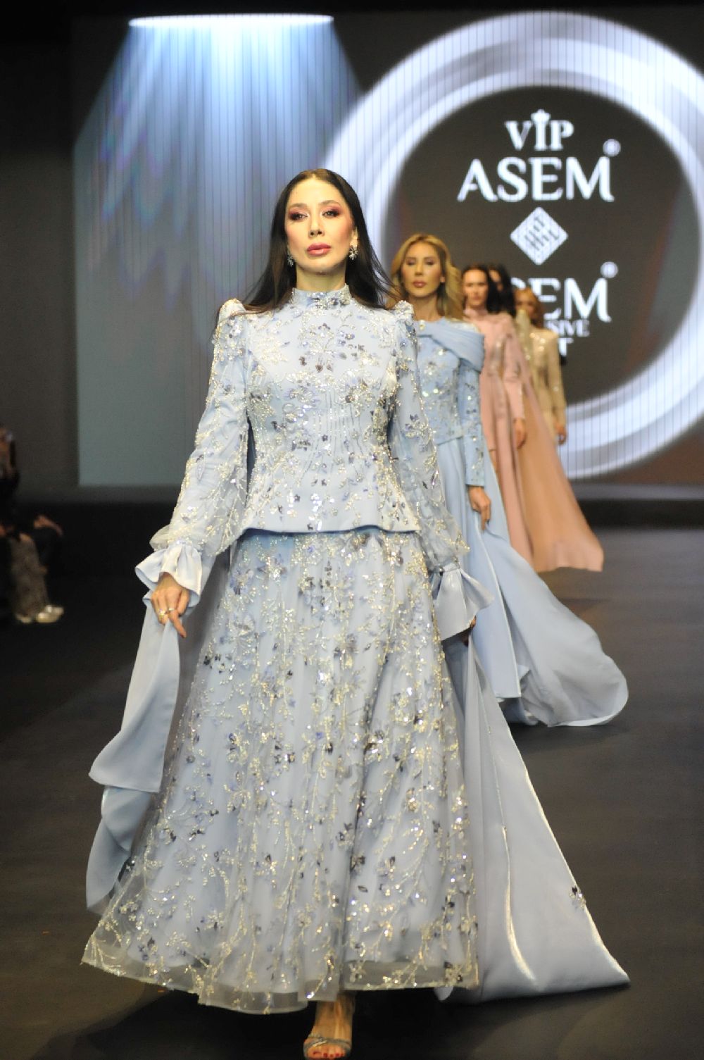 İstanbul'daki moda şenliğine büyük ilgi