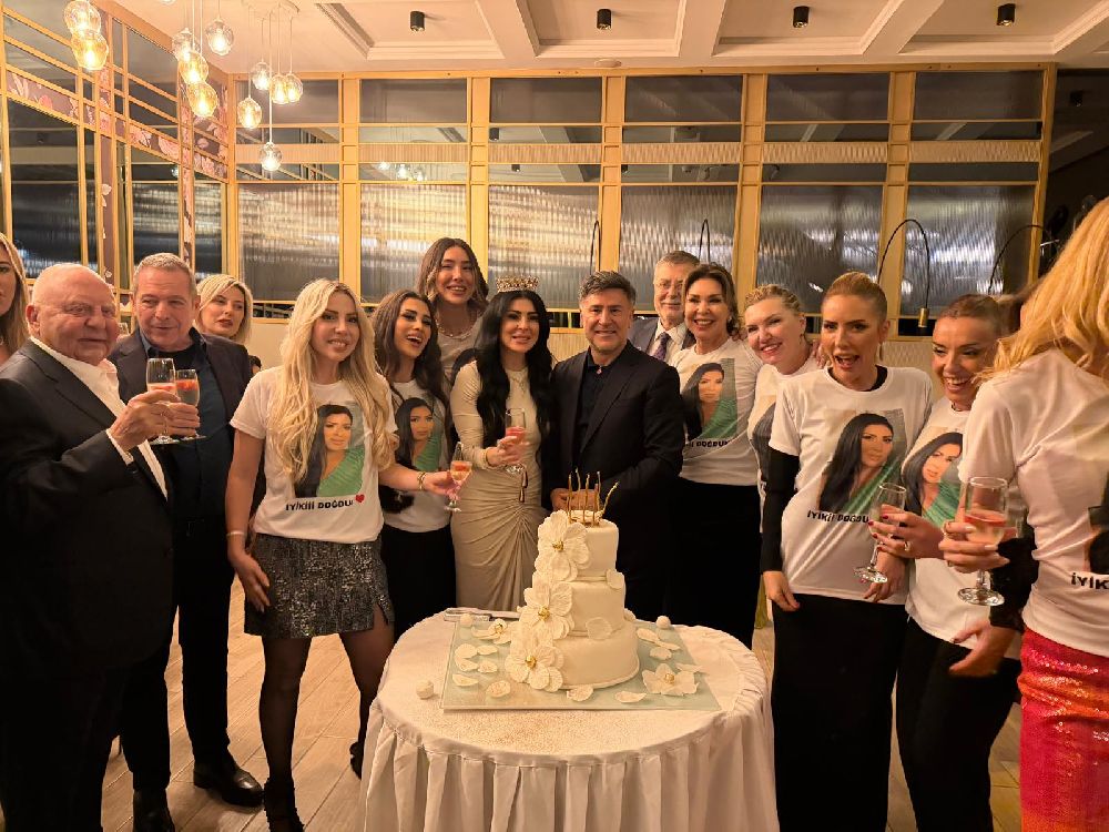 İzzet Yıldızhan'dan Ajda Yıldızhan'a unutulmaz kutlama