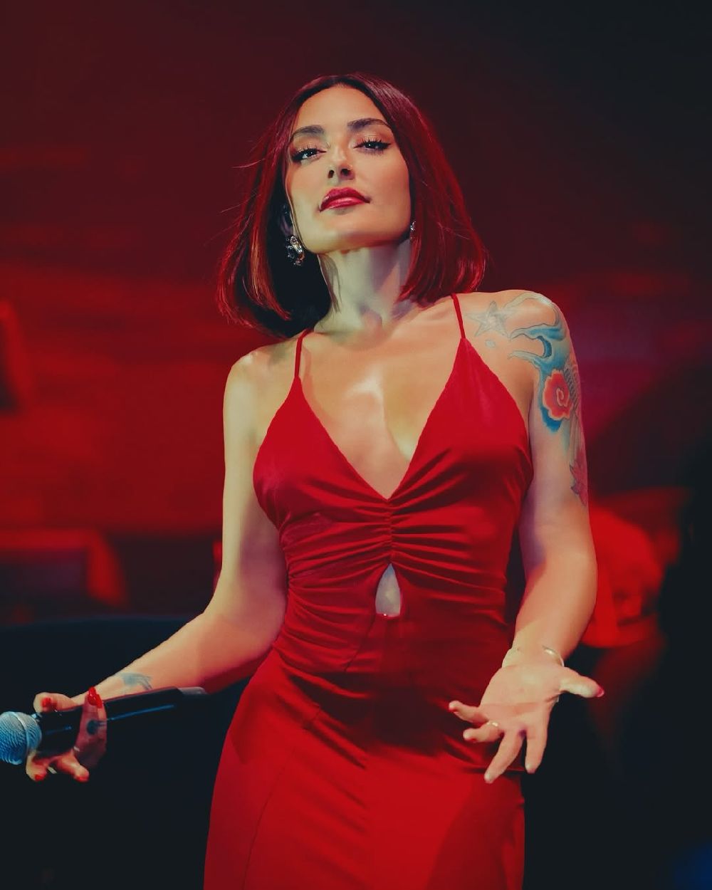 Melek Mosso'dan çarpıcı açıklamalar! Psikolojim bozuldu dört sene boyunca hiç şarkı yazmadım   