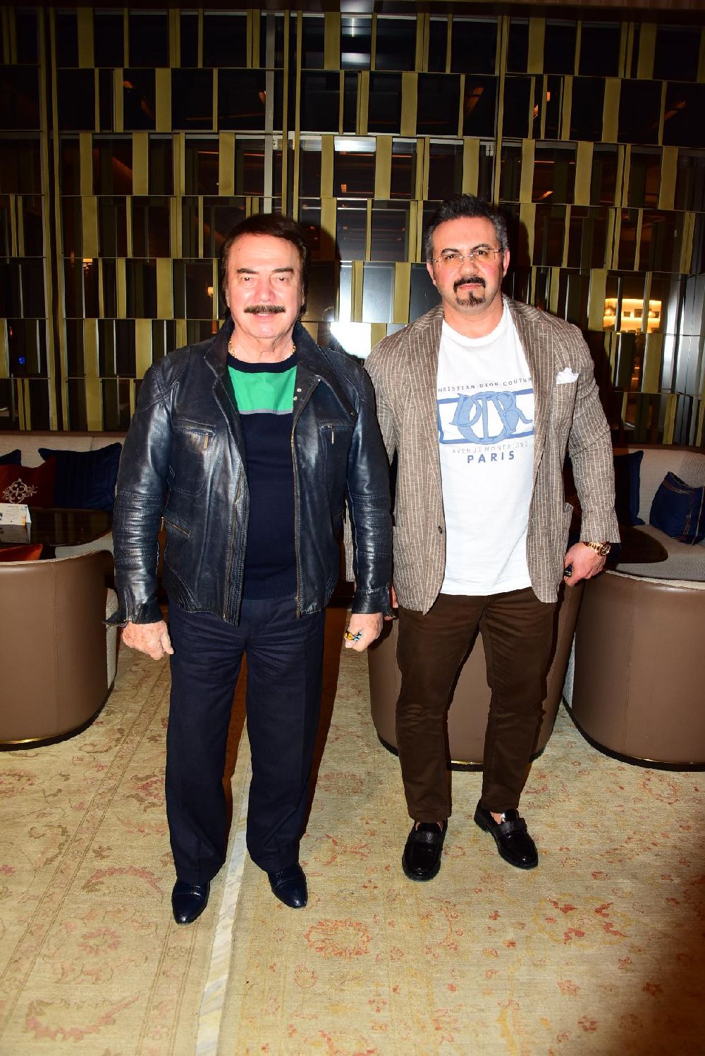 Orhan Gencebay yakın dostlarıyla iftarda buluştu