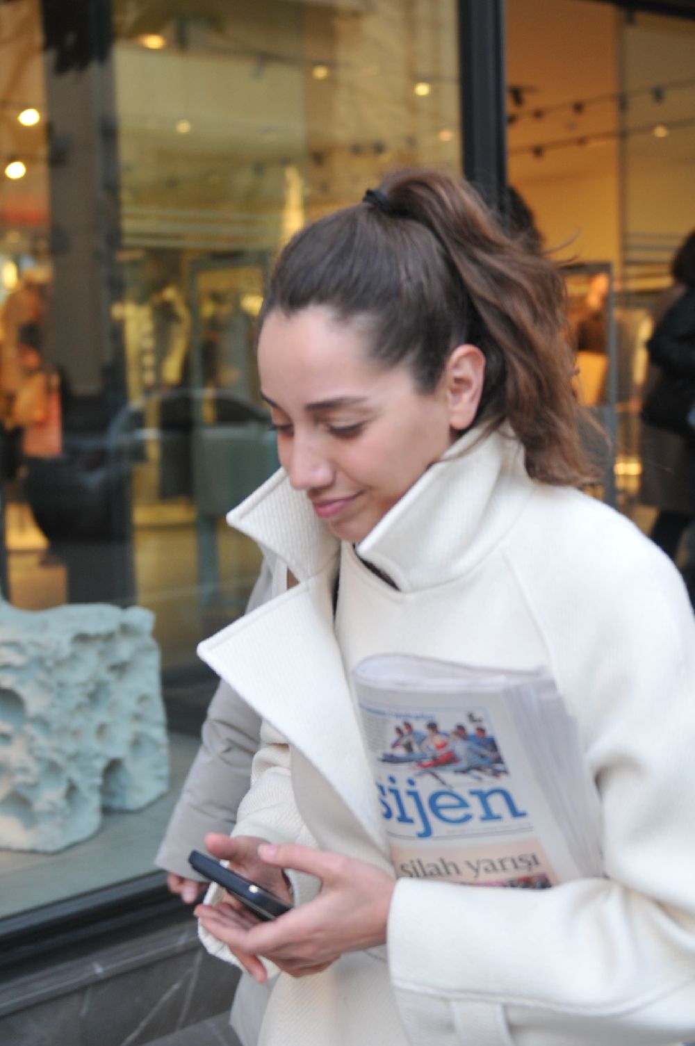 Özge Özacar'dan dizi açıklaması   