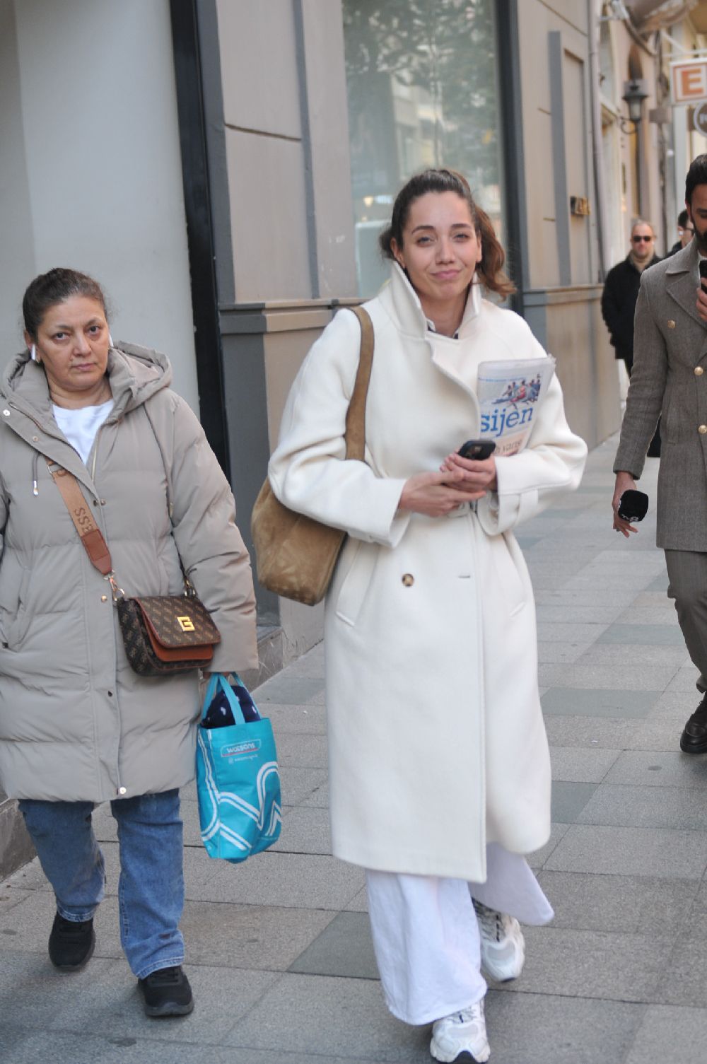 Özge Özacar'dan dizi açıklaması   