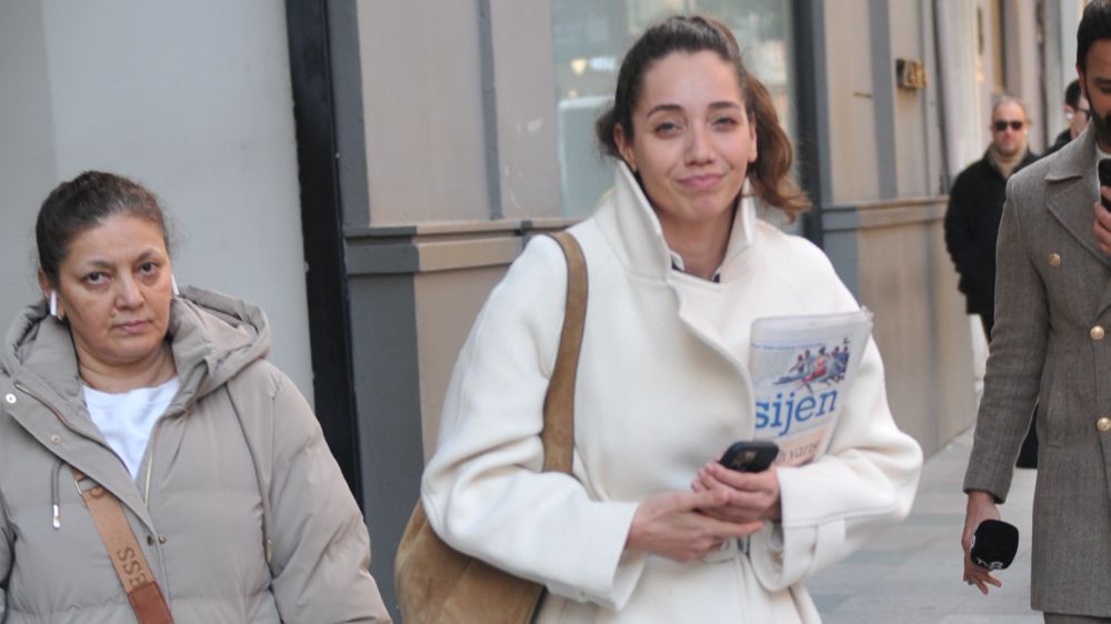 Özge Özacar'dan dizi açıklaması   