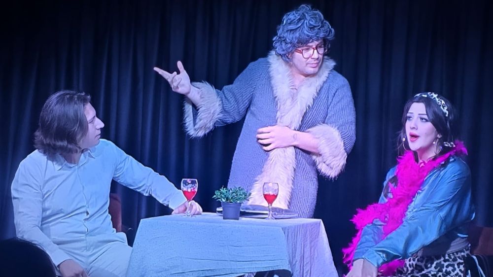 Quart Tiyatro 4 yaşında 