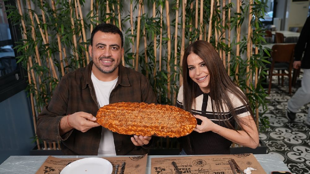 Simge Sağın'dan çarpıcı açıklamalar! Bülent Ersoy'un dönerini yedim korkudan ölecektim