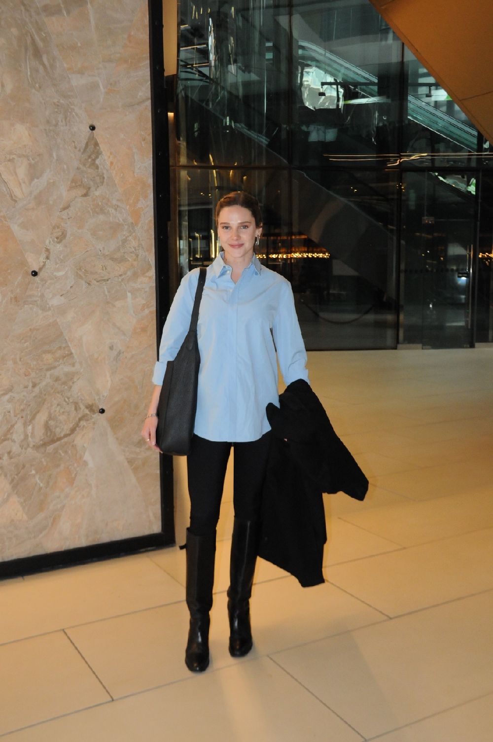 Alina Boz'un AVM tarzı