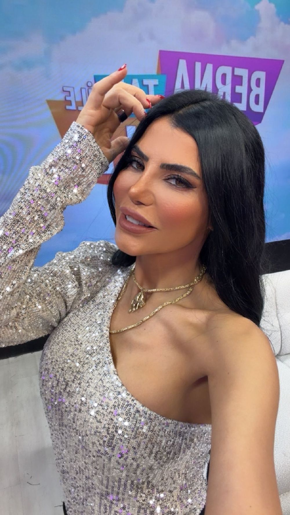 Berna Tan ekranlara dönüş yaptı!