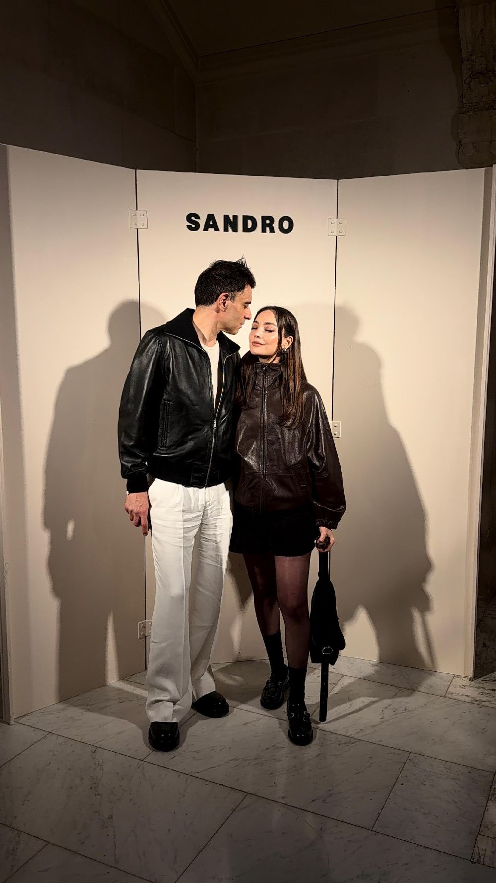 Cansel Elçin’den Paris çıkartması