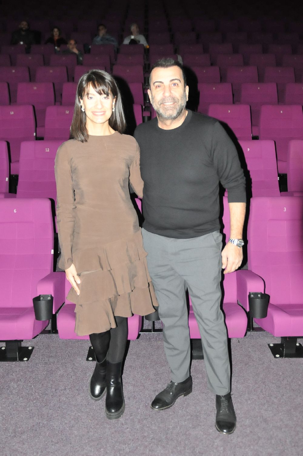 Emre Karayel hem yapımcı hem oyuncu hem oynatıcı