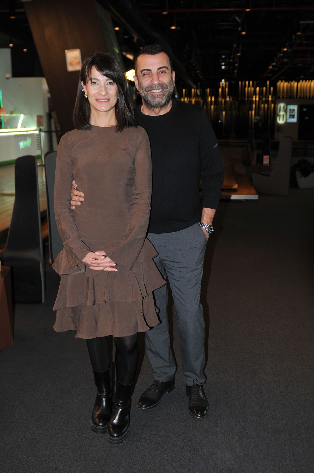 Emre Karayel hem yapımcı hem oyuncu hem oynatıcı