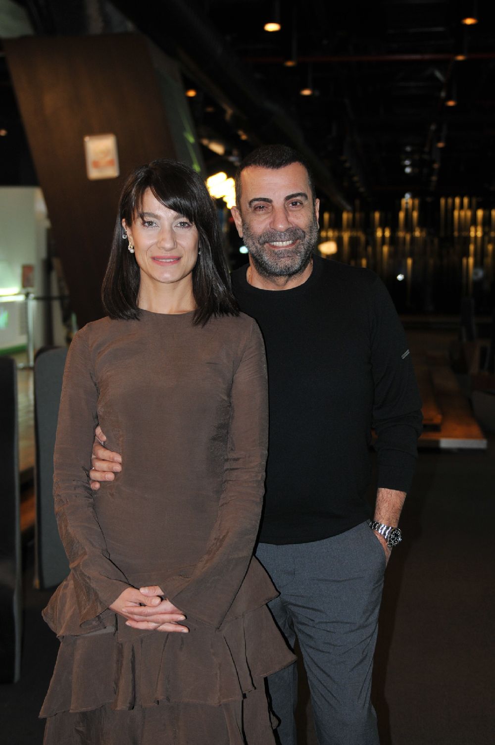 Emre Karayel hem yapımcı hem oyuncu hem oynatıcı