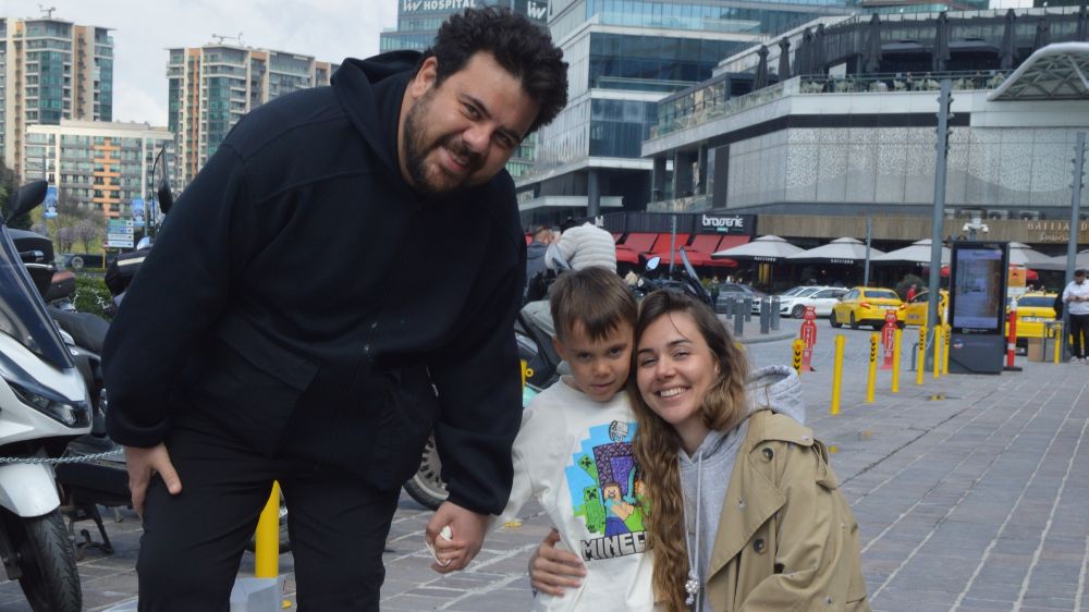 Eser Yenenler ve Berfu Yenenler çifti oğulları Mete'nin doğum gününü kutladı