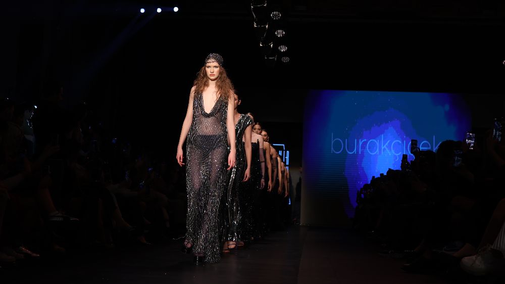 İzmir'de moda şov