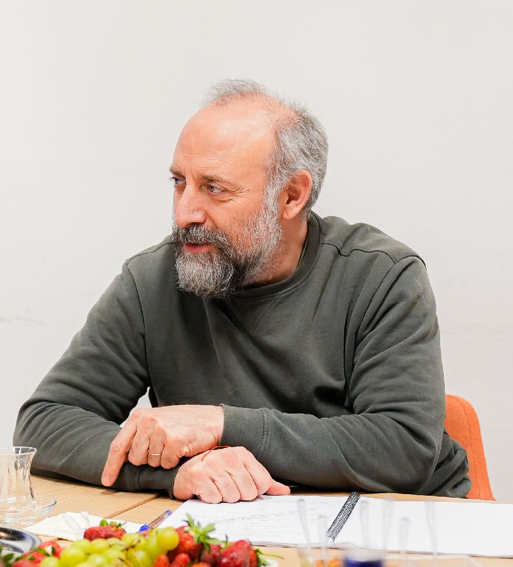 Meryem Uzerli ile Halit Ergenç, İmroz'da Bahar filminin okuma provasında bir araya geldi