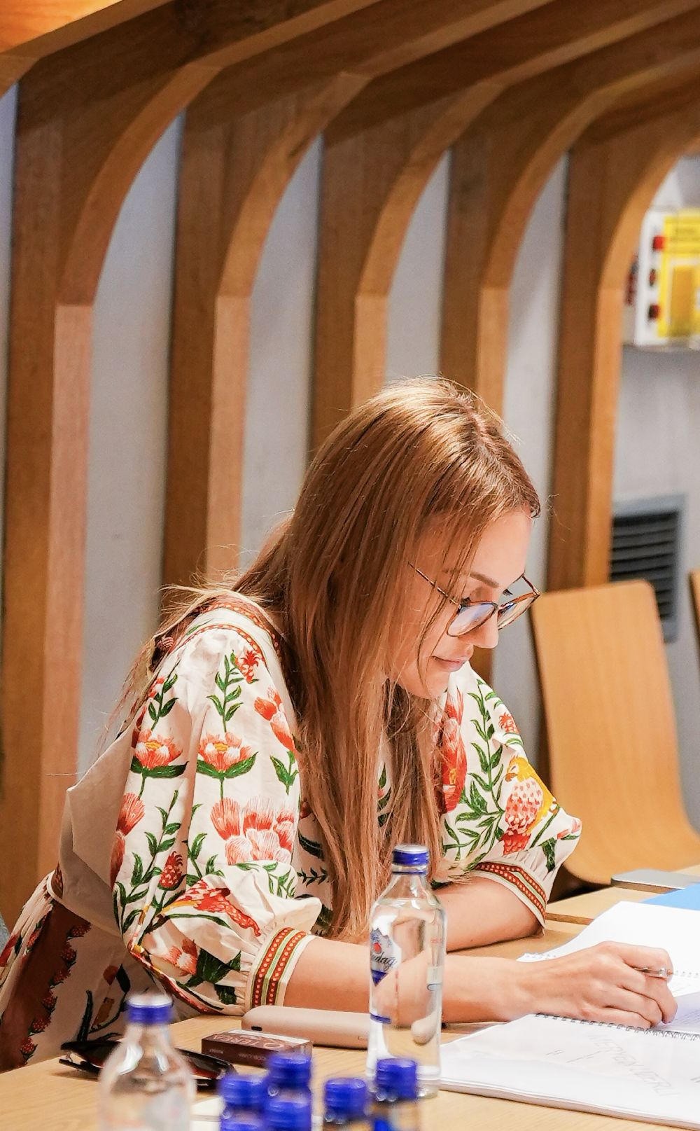 Meryem Uzerli ile Halit Ergenç, İmroz'da Bahar filminin okuma provasında bir araya geldi