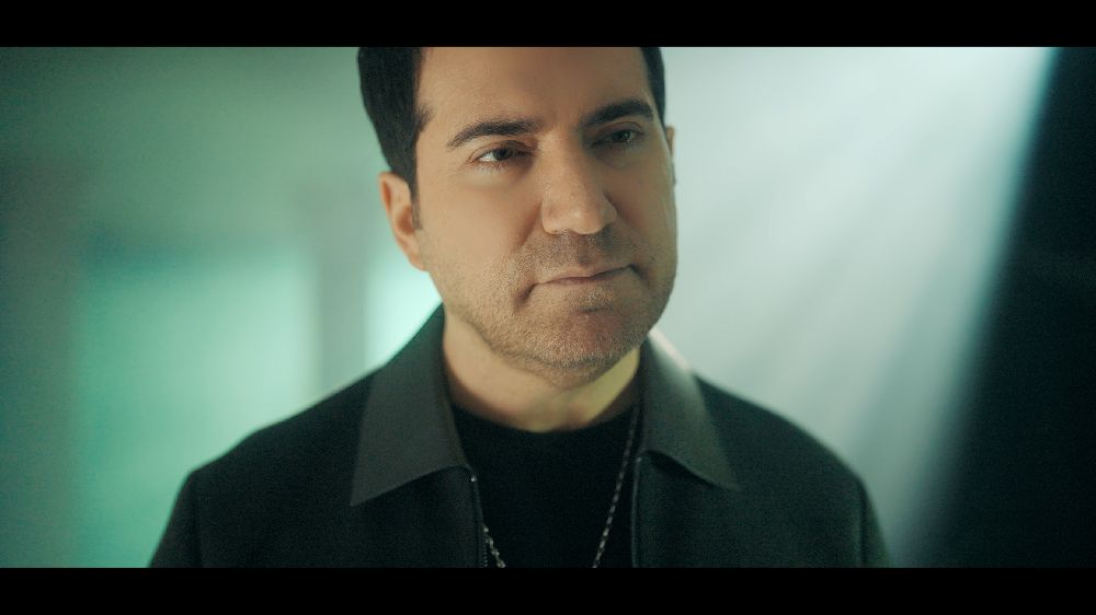 Murat Kurşun'dan yapay zekalı Sevenler Gece Ölür